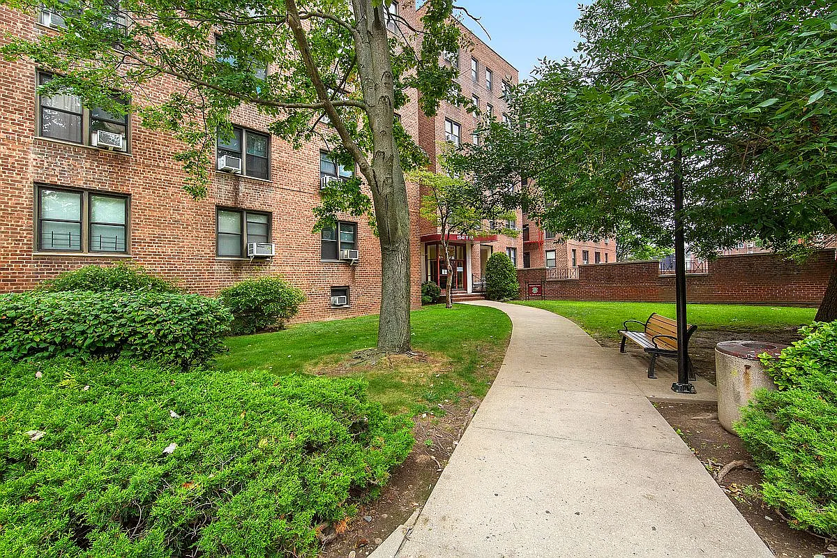 Kew Garden Hills Co-op